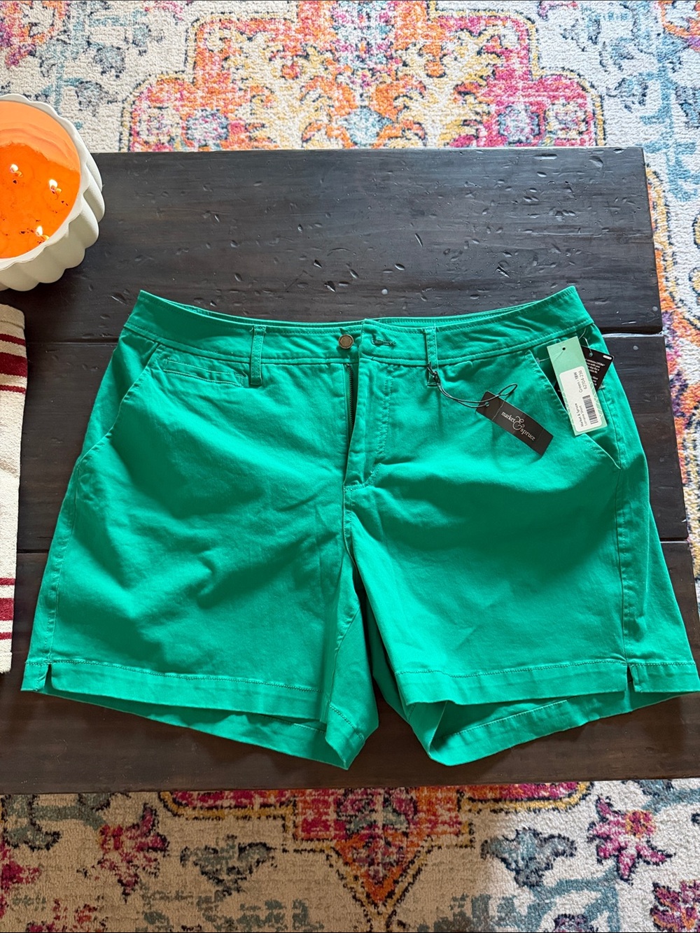 Market & Spruce Green Shorts